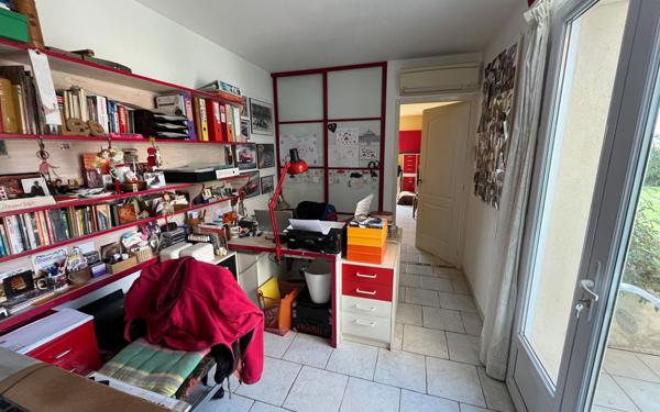 Maison à vendre    5 pièces • 180 m2 L'Isle-sur-la-Sorgue