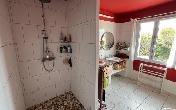 Maison à vendre    5 pièces • 180 m2 L'Isle-sur-la-Sorgue