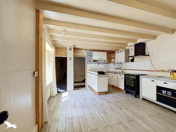 Maison à vendre 129 600 € Fontenay-le-Comte 3 p 110 m² DPE E