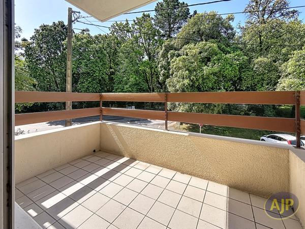 Location appartement Saint Nazaire : 600 € - AJP Immobilier Saint-Marc-sur-Mer