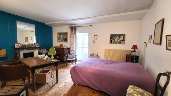 MAISON DE 145M² AU COEUR DE BEAUJEU AVEC 1700m² DE TERRAIN