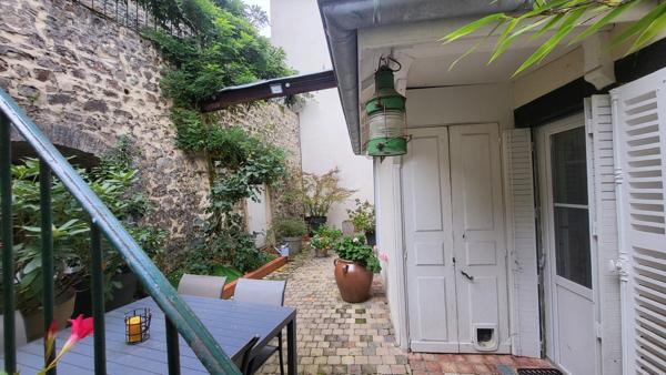 MAISON DE 145M² AU COEUR DE BEAUJEU AVEC 1700m² DE TERRAIN