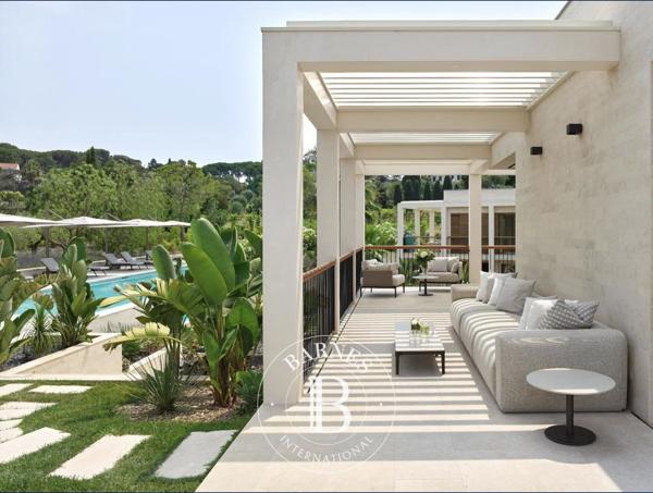 Antibes, Villa  1 650 m² à vendre