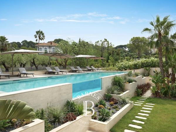 Antibes, Villa  1 650 m² à vendre