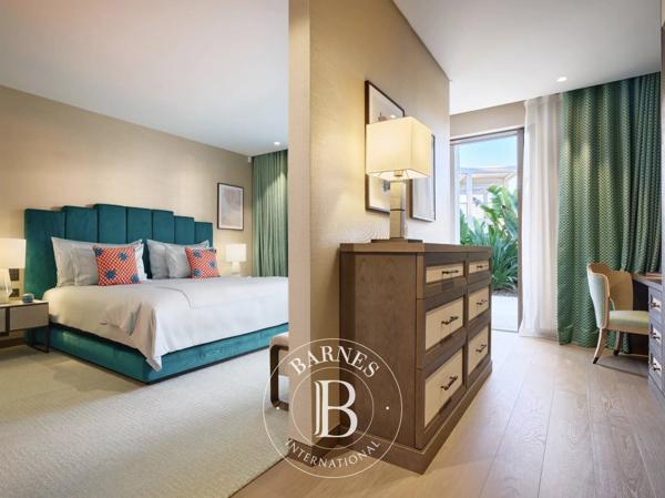 Antibes, Villa  1 650 m² à vendre