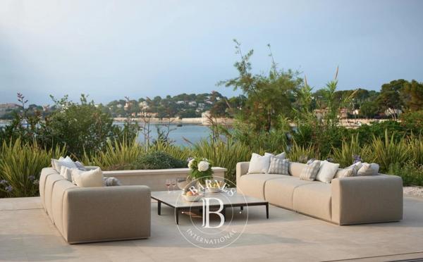 Antibes, Villa  1 650 m² à vendre