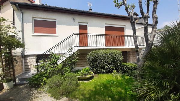 Maison familiale 5/7 pièces 143 m² + garage double + atelier 78 m² quartier Coeuilly (Champigny-sur-Marne) – RER E 700 m – Futur ligne 15 à 10 minutes