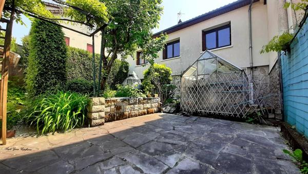 Maison familiale 5/7 pièces 143 m² + garage double + atelier 78 m² quartier Coeuilly (Champigny-sur-Marne) – RER E 700 m – Futur ligne 15 à 10 minutes