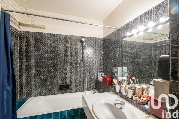 Appartement 4 pièces de 108 m² à Paris (75016)