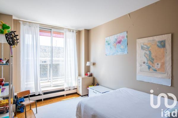 Appartement 4 pièces de 108 m² à Paris (75016)