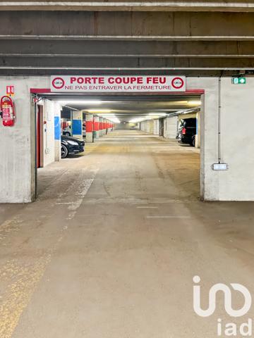 Parking à vendre 12 m² Paris 19