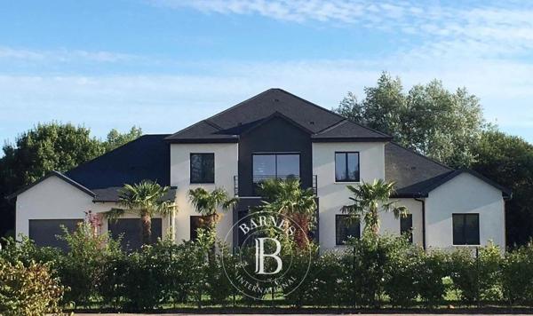 Deauville, Maison 5 Chambres -  271 m² à vendre