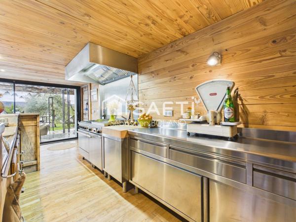 Maison d’exception de 231 m2 - Sigean (11).