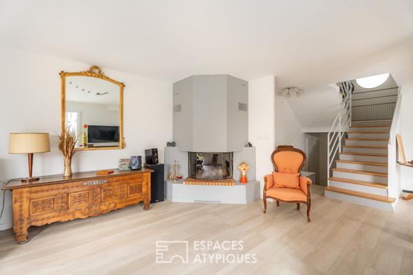 Contemporaine rénovée en coeur de Bourg à 200 m du Golfe du Morbihan