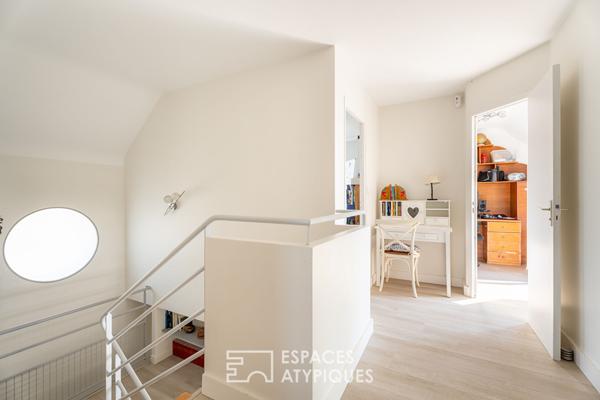 Contemporaine rénovée en coeur de Bourg à 200 m du Golfe du Morbihan