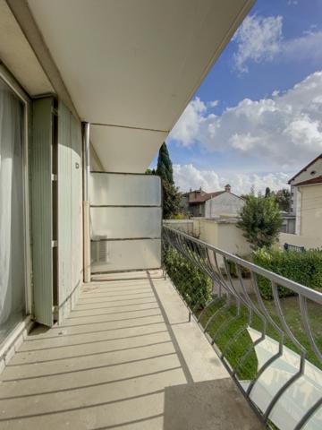 Appartement
                                                                                                                                                                                                                                                                                                                        2 pièce(s)                                                                                                                                                                                                          1 chambre(s)                                                                                                                                                                                                          41.61  m²
