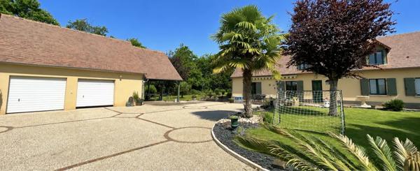 Exclusivité - Spay - Ancienne fermette restaurée 151 m2 au c