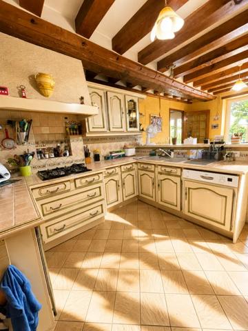 Exclusivité - Spay - Ancienne fermette restaurée 151 m2 au c