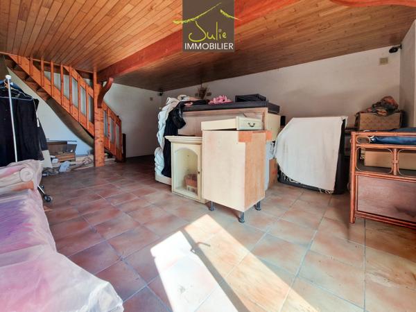 MAISON DE BOURG A RENOVER à CHANTELOUP