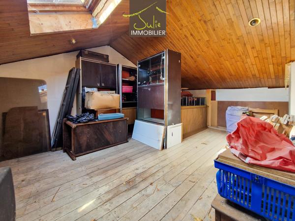MAISON DE BOURG A RENOVER à CHANTELOUP