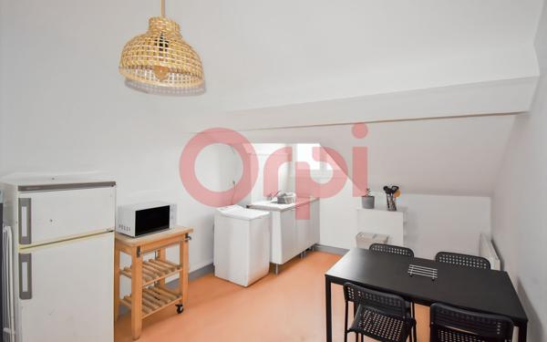 Appartement à louer    1 pièce •  Lyon 8