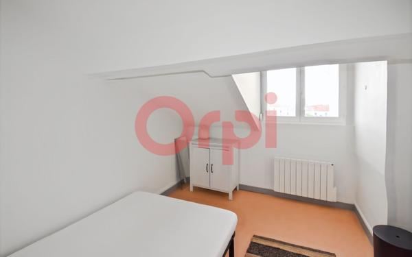 Appartement à louer    1 pièce •  Lyon 8