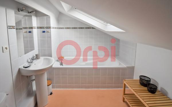 Appartement à louer    1 pièce •  Lyon 8