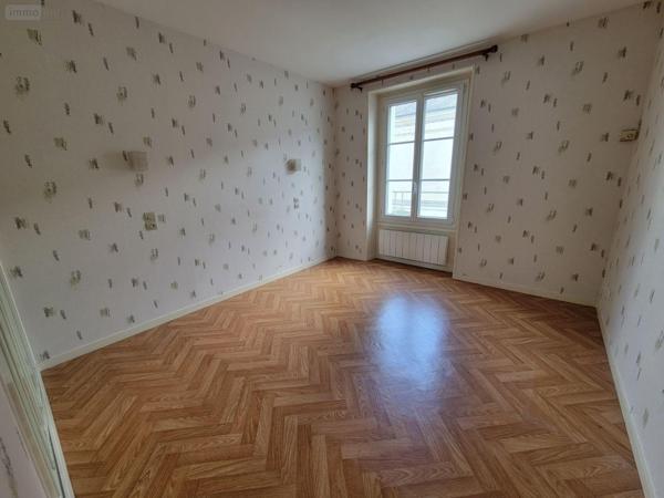 Appartement à vendre à Châteaudun dans l'Eure-et-Loir (28200), ref : RCS/865   
Centre-ville