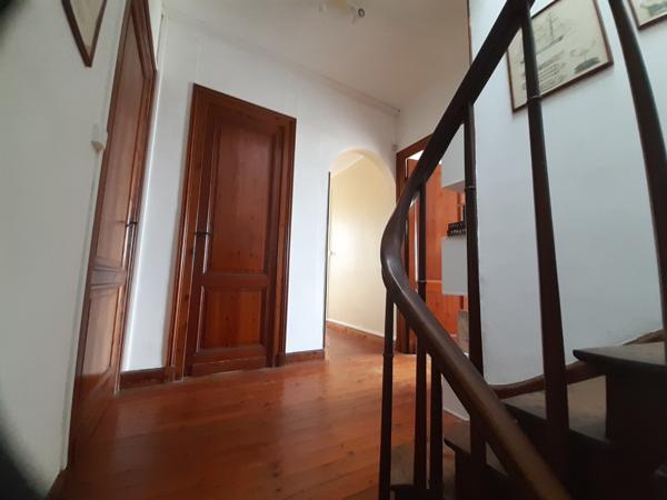 Maison 7 pièce(s) 6 chambre(s) 200 m²