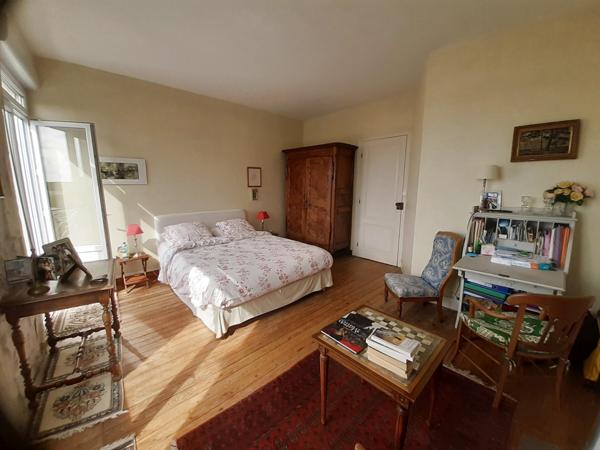 Maison 7 pièce(s) 6 chambre(s) 200 m²