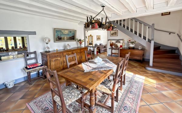 Maison à vendre    4 pièces • 150 m2 Orléans