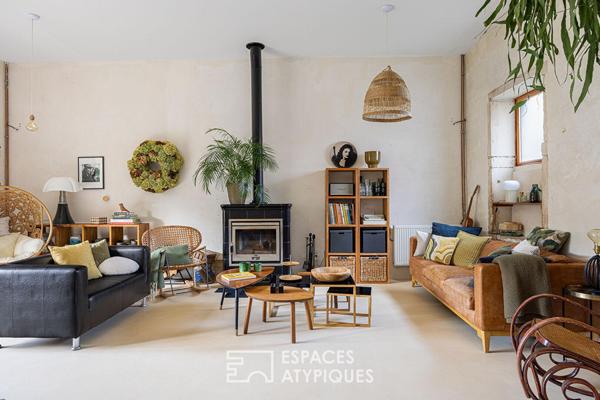 Maison ancienne avec jardin et piscine