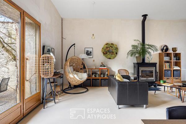 Maison ancienne avec jardin et piscine