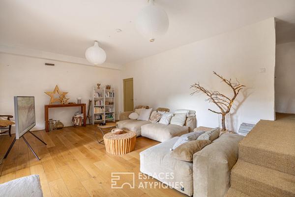 Maison ancienne avec jardin et piscine