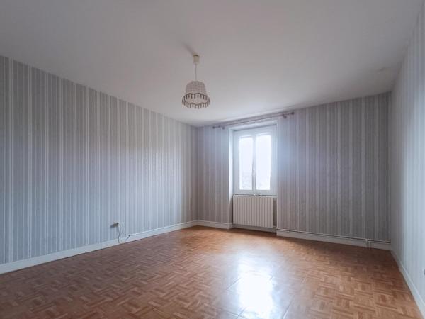 5 MN DE COSNE SUR LOIRE MAISON 5 CHAMBRES de 178 m²
