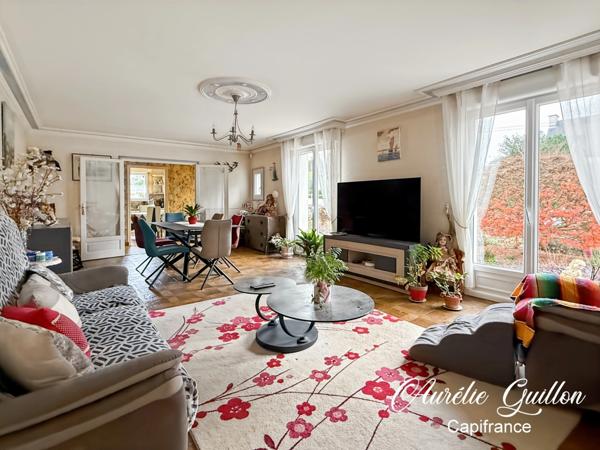 Maison familiale 152 m² – 5 chambres – Sous-sol complet – Piscine chauffée – Bourg de La Chapelle-Caro