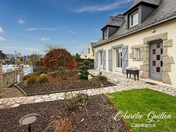 Maison familiale 152 m² – 5 chambres – Sous-sol complet – Piscine chauffée – Bourg de La Chapelle-Caro