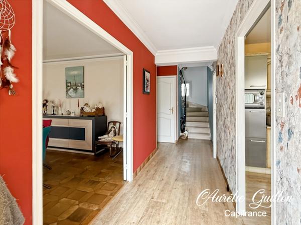 Maison familiale 152 m² – 5 chambres – Sous-sol complet – Piscine chauffée – Bourg de La Chapelle-Caro