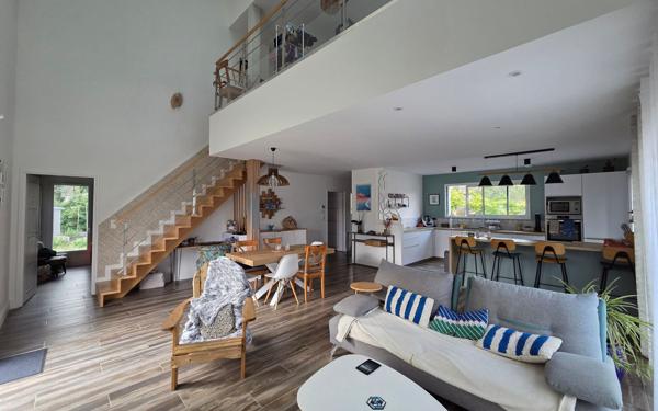 Maison à vendre    4 pièces •  Biscarrosse