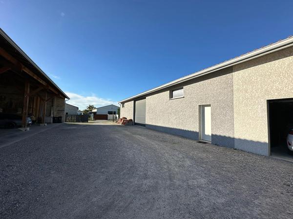 Local d'activité Buzet Sur Tarn 201,59 m2 ZONE AL CROS