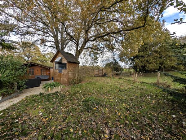 Maison plain-pied- 4 chambres – belle pièce de vie- charmant jardin à Saint-Lyphard (44)