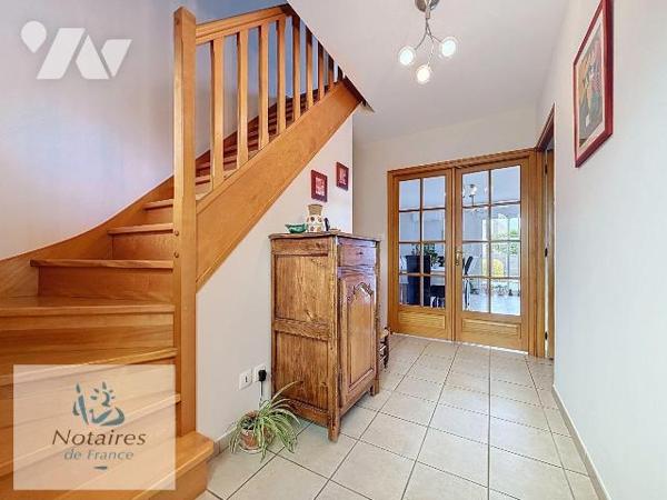 EN EXCLUSIVITE CHEZ VOTRE NOTAIRE 

A VENDRE - MAISON INDIVIDUELLE  EN SEMI PLAIN PIED - 3 CH...