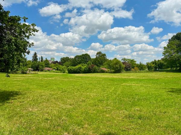 Dpt Gers (32), à EAUZE (32) terrain à vendre de 4586 m2