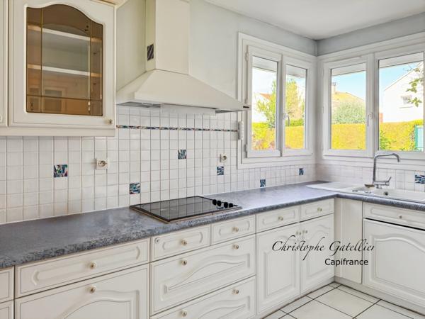 CENTRE VILLAGE - MAISON 4 pièces VOISINS LE BRETONNEUX (78)