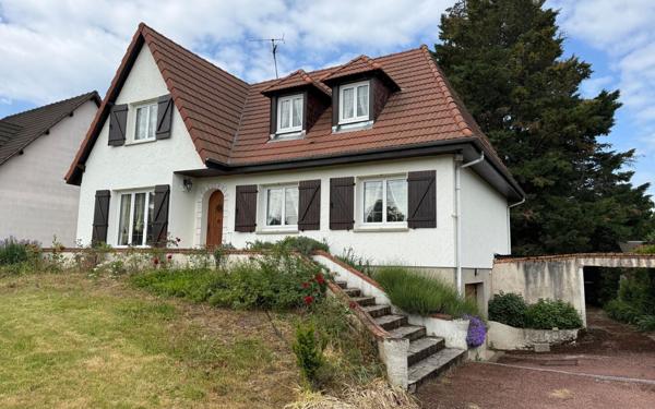 Maison à vendre    6 pièces •  Saint-Denis-en-Val