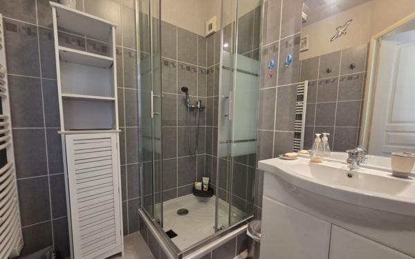 Appartement à vendre    3 pièces •  Agde