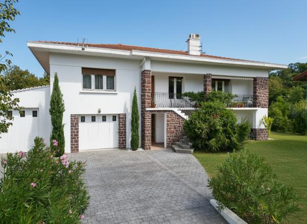 AUKERA Maison familiale, intergénérationnelle ou investissement à Cambo-les-Bains