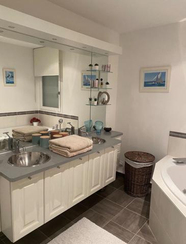 COMTEMPORAINE DE 148m²