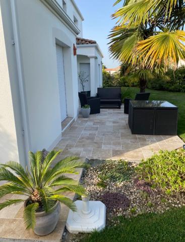 COMTEMPORAINE DE 148m²