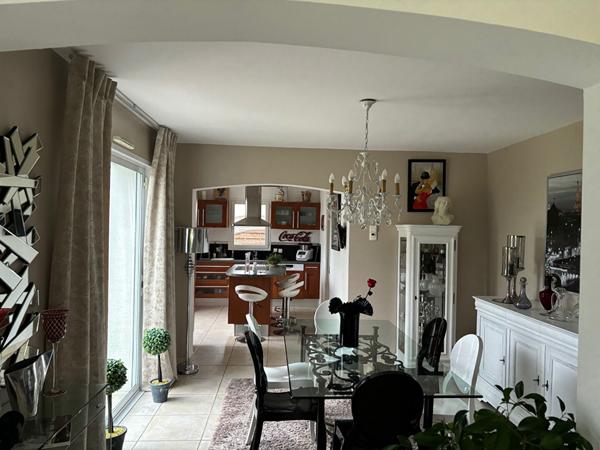 COMTEMPORAINE DE 148m²